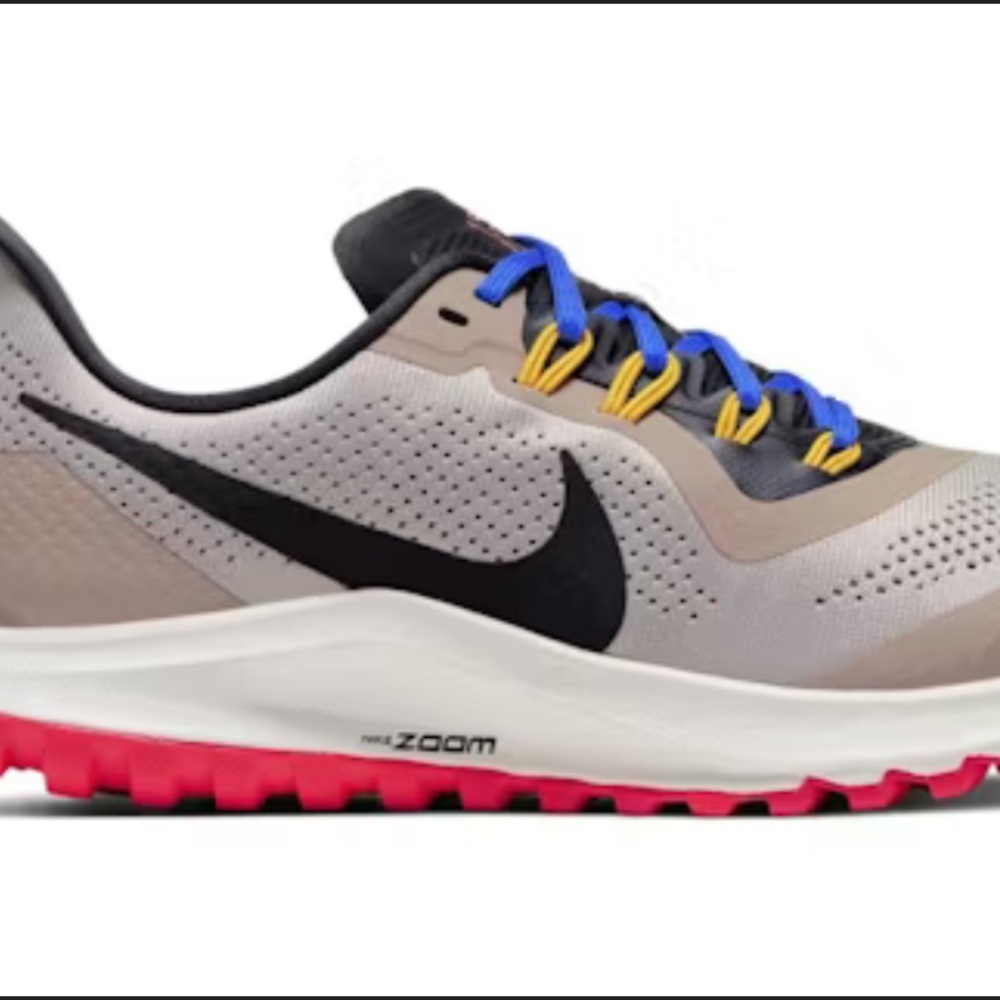 Nike Air Zoom Pegasus 36 Trail Size 9